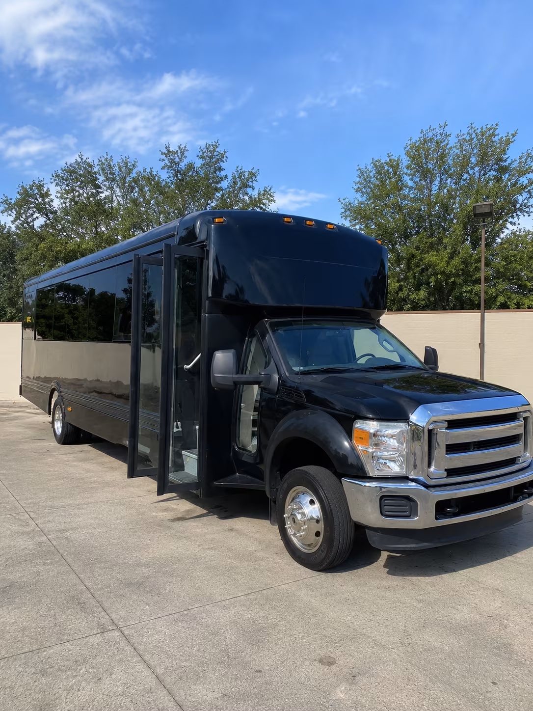 Tampa Birthday, Sweet 16, & Quinceañera Transportation pickup coordination