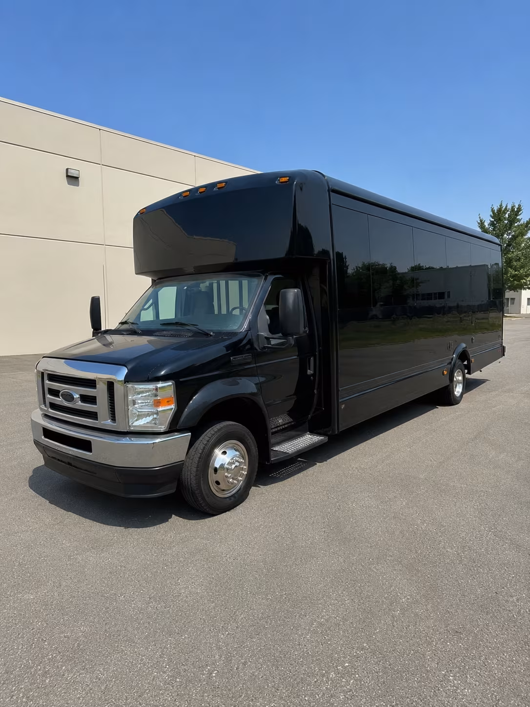 Tampa Sporting Event Transportation onboard seating