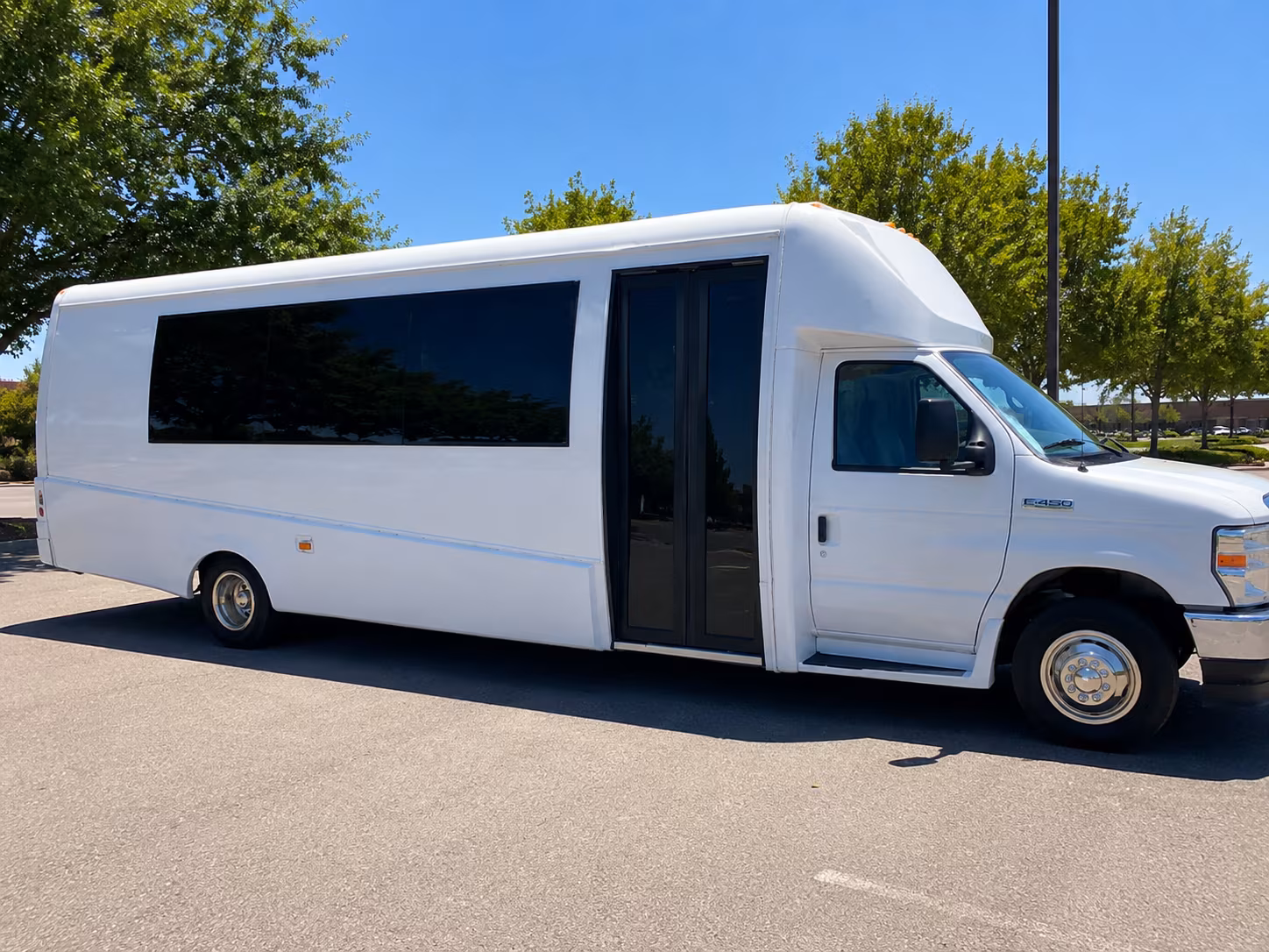 Town 'n' Country Winery Tour & Pub Crawl Transportation