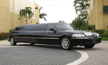 Tampa 8 Passenger Limo